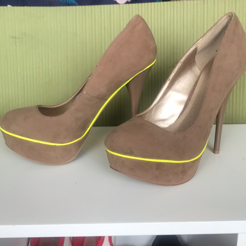 Tan heels